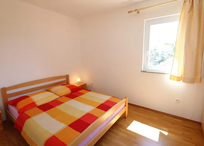 Apartments In Silo/Insel Krk 13430