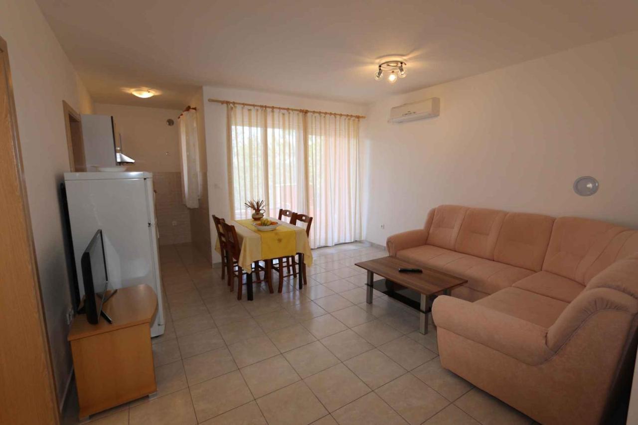 In Silo/insel Krk 13430 Apartment *