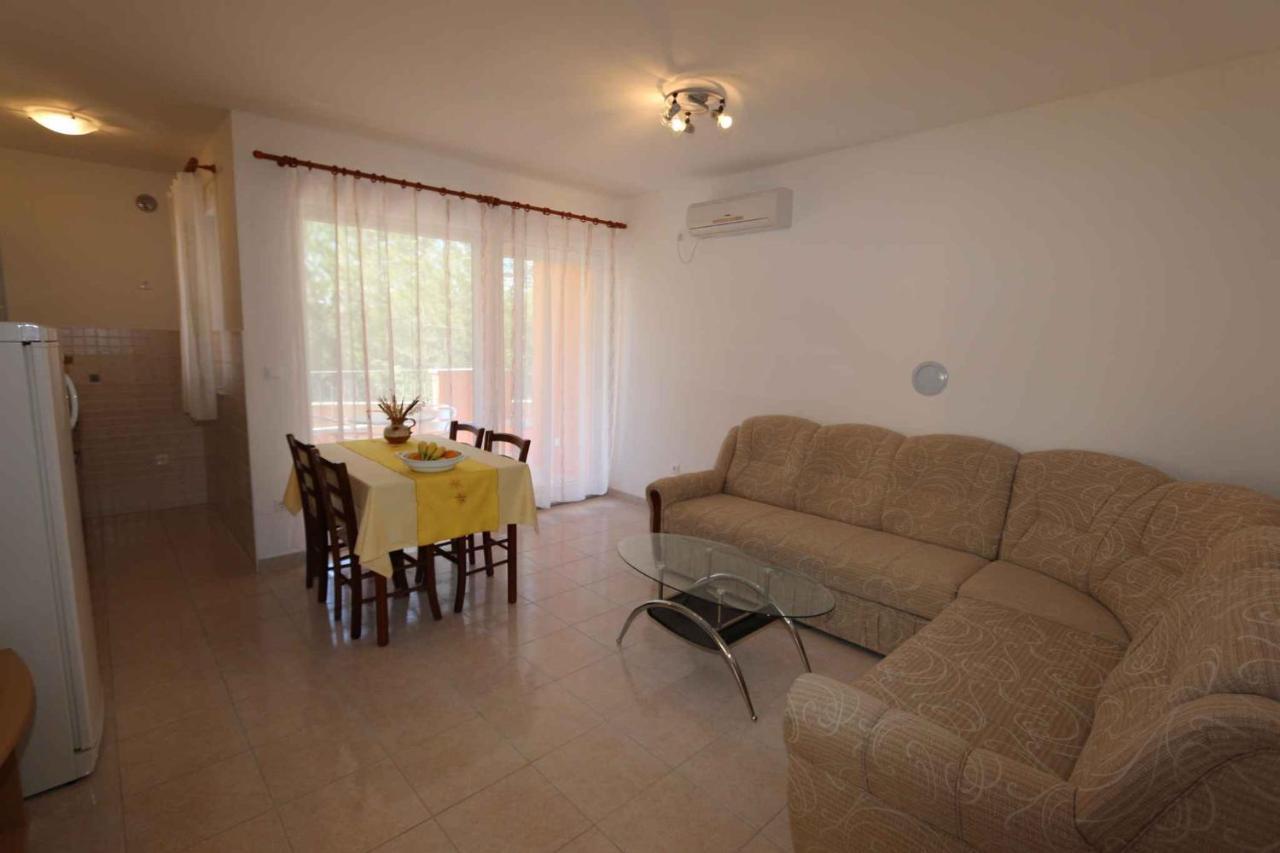 In Silo/insel Krk 13430 Apartmán